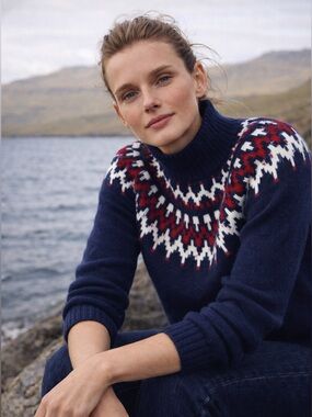 J Crew Navy Fair Isle Mockneck Sweater Size Medium BM179